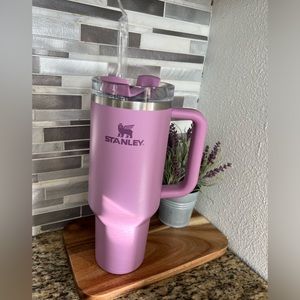 Stanley 40 oz Quencher Tumbler Pink